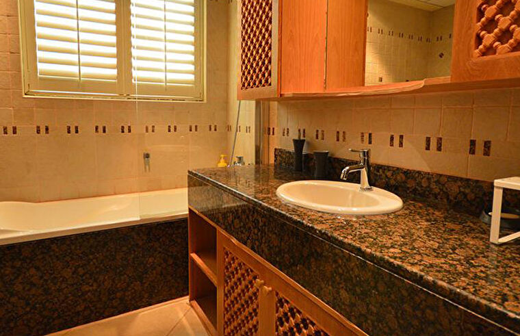 jumeriah-beach-residence_ref_detail_1.jpg
